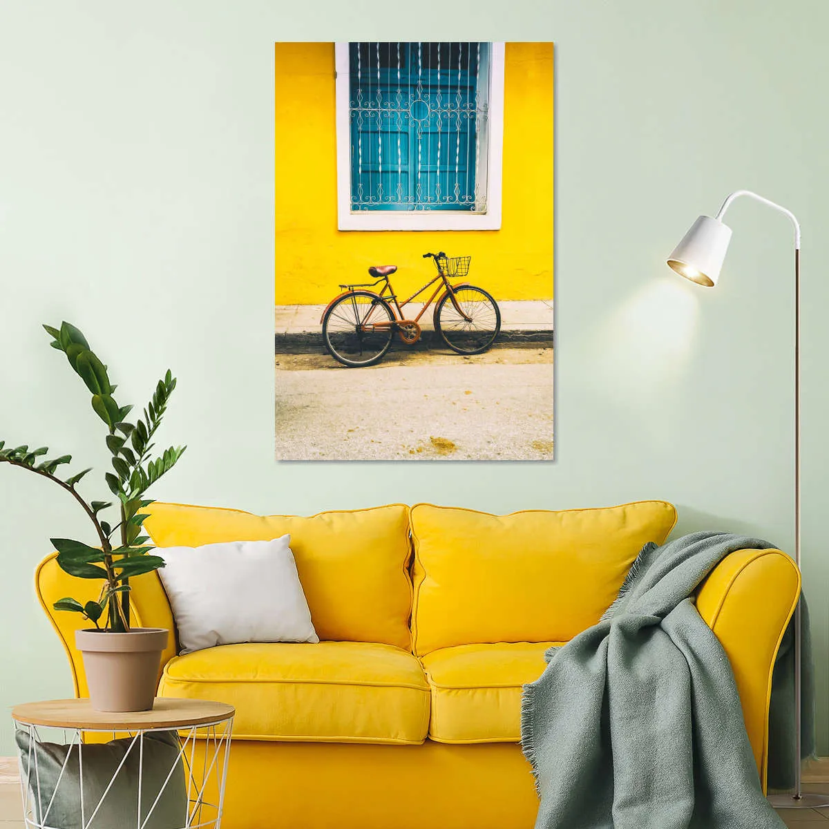 A Bicycle Of Cuba Wall Art