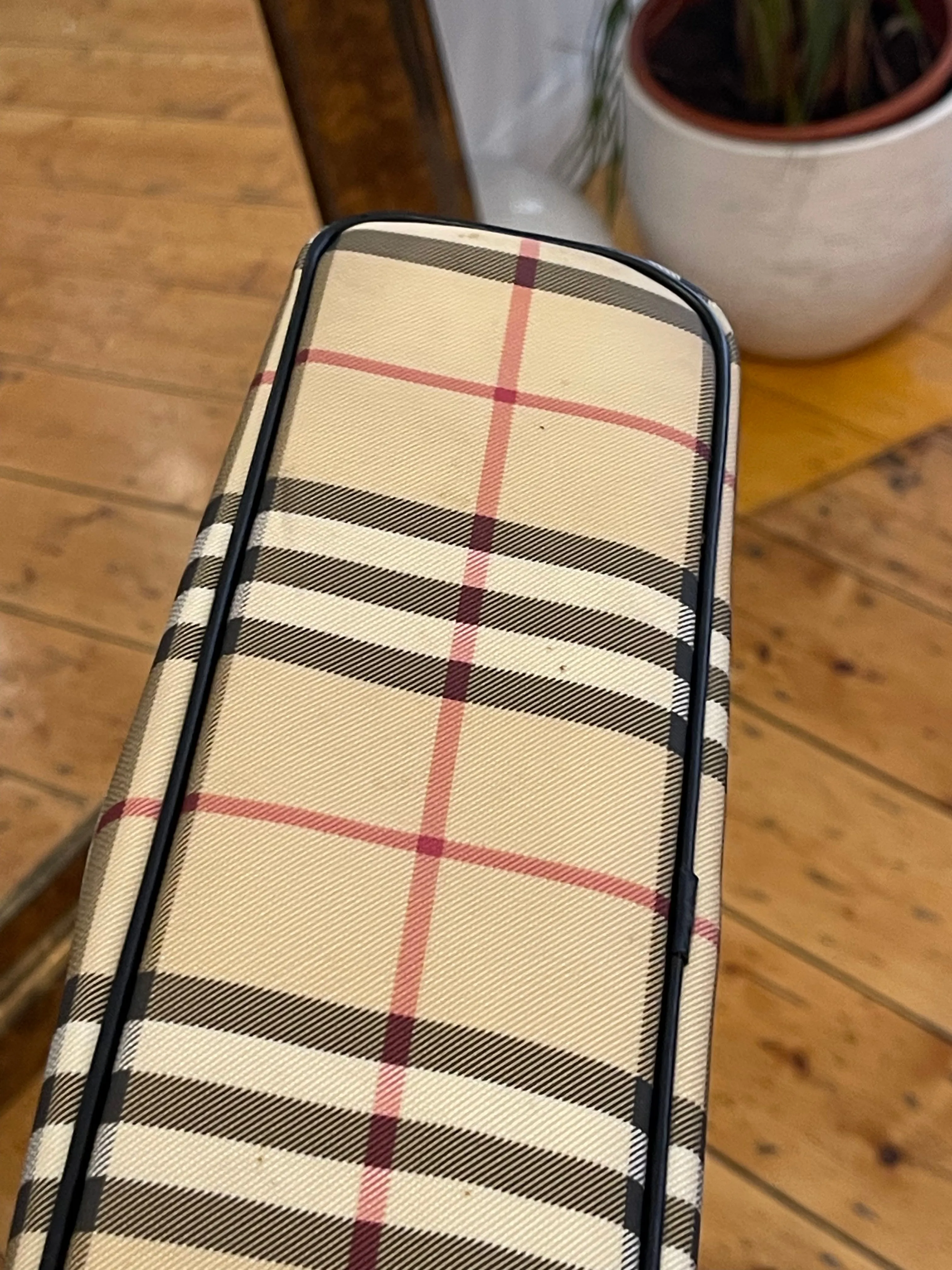 Burberry Checked Handbag w/ Single Handle and Front Flap