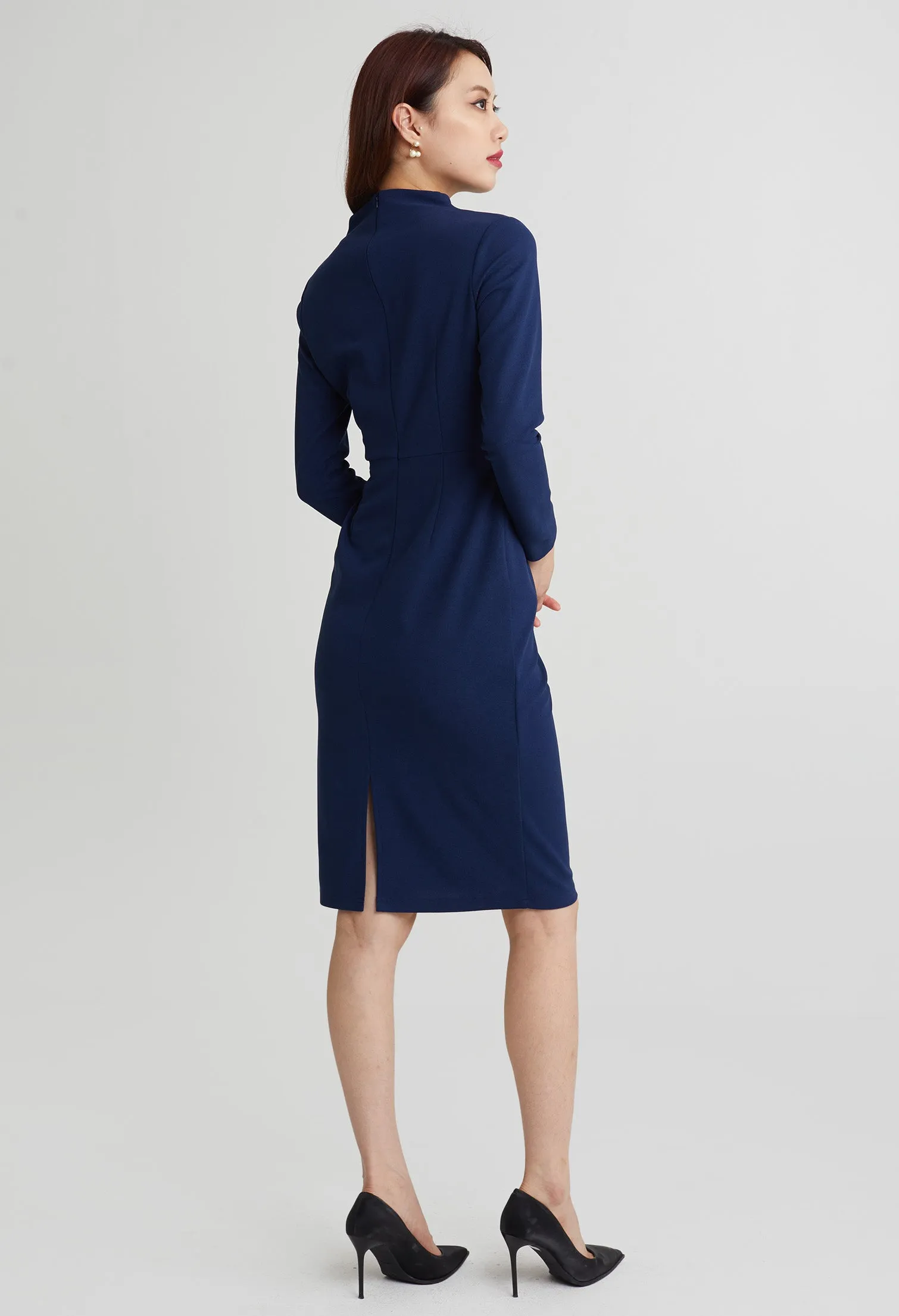 Minimalist V-Neck Midi Dress